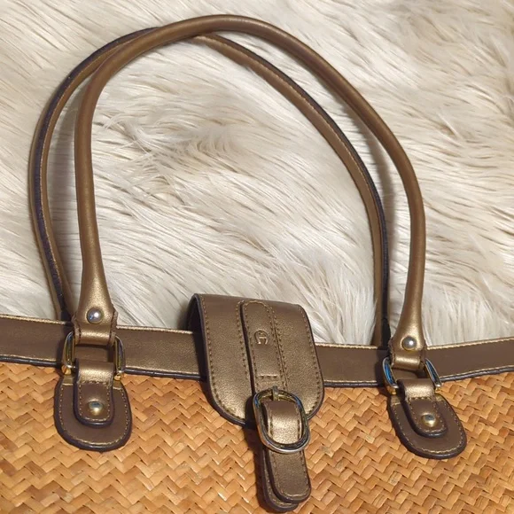 Etienne Aigner 100%  Rattan with Bronze Trim Tote Bag 15” x 9” - Picture 4 of 12